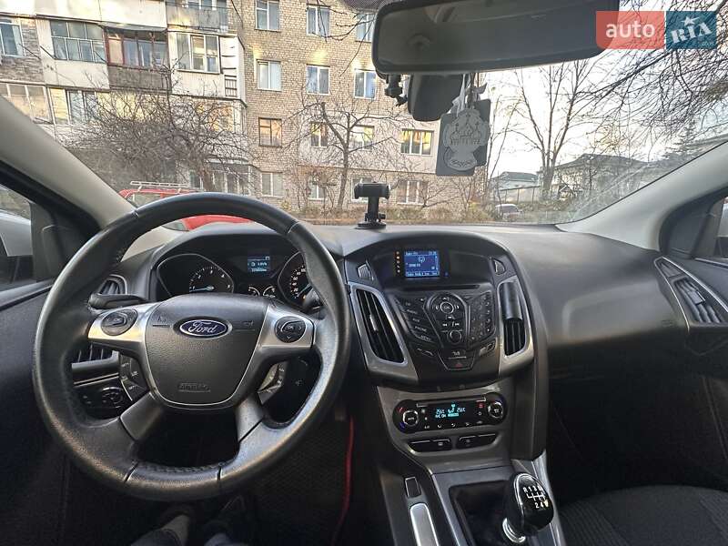 Хэтчбек Ford Focus 2012 в Золочеве фото 19 Хэтчбек Ford Focus 2012 в Золочеве