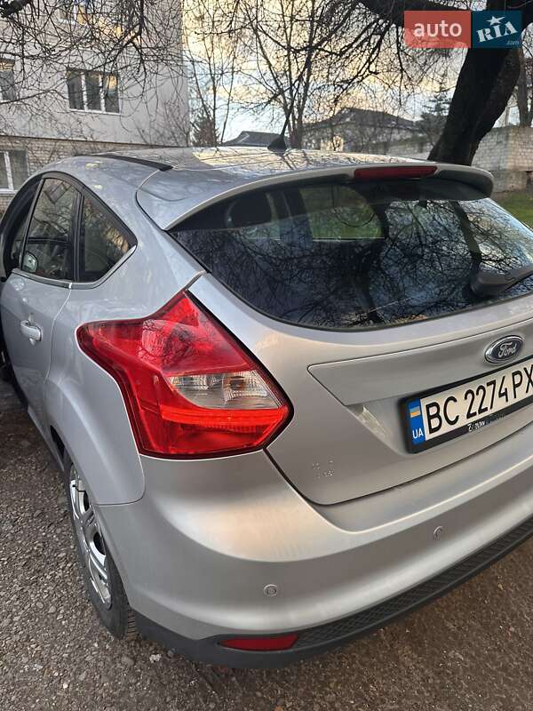 Хэтчбек Ford Focus 2012 в Золочеве фото 22 Хэтчбек Ford Focus 2012 в Золочеве