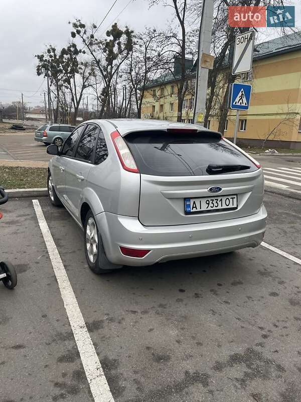 Хэтчбек Ford Focus 2010 в Буче