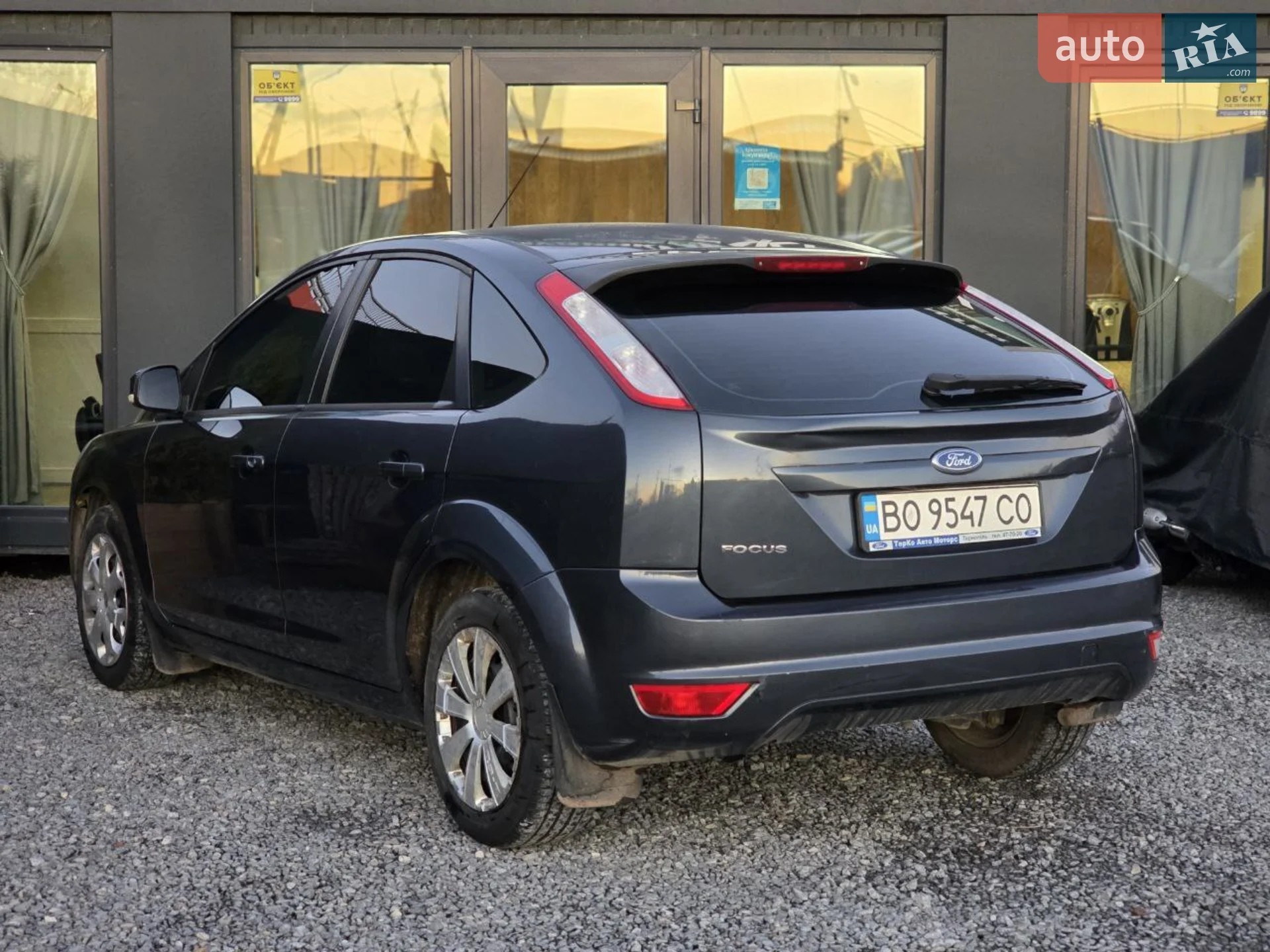 2010 Ford Focus - мініатюра 9