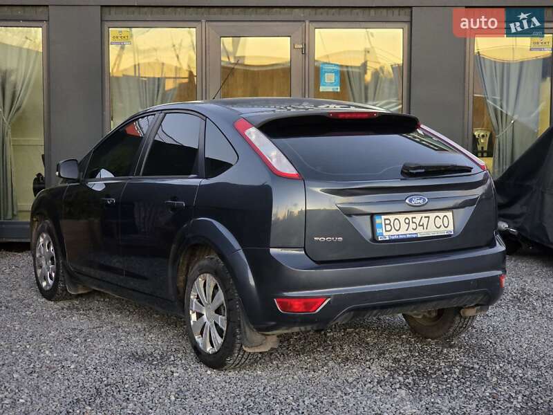 Хэтчбек Ford Focus 2010 в Тернополе