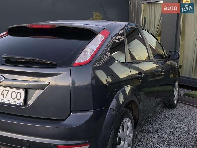 Хэтчбек Ford Focus 2010 в Тернополе