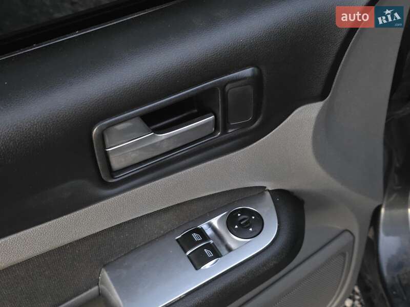 Хэтчбек Ford Focus 2010 в Тернополе