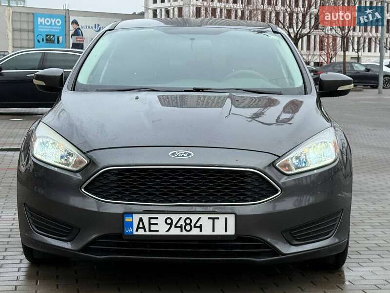 Седан Ford Focus 2015 в Днепре