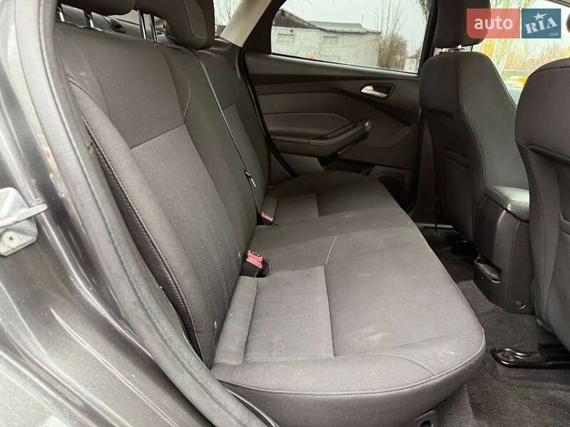 Седан Ford Focus 2015 в Днепре