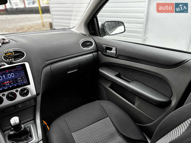 Универсал Ford Focus 2006 в Чернобае