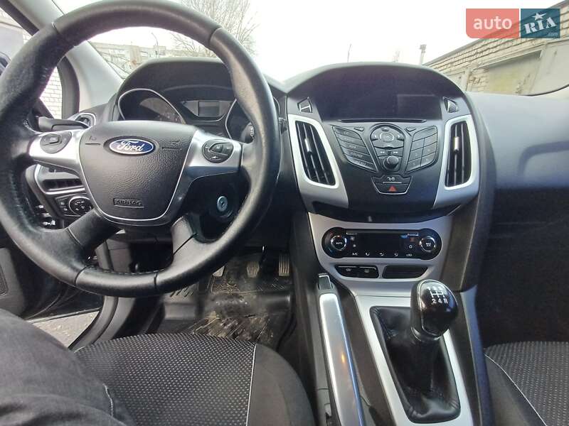 Хетчбек Ford Focus 2012 в Кременчуці фото 8 Хетчбек Ford Focus 2012 в Кременчуці