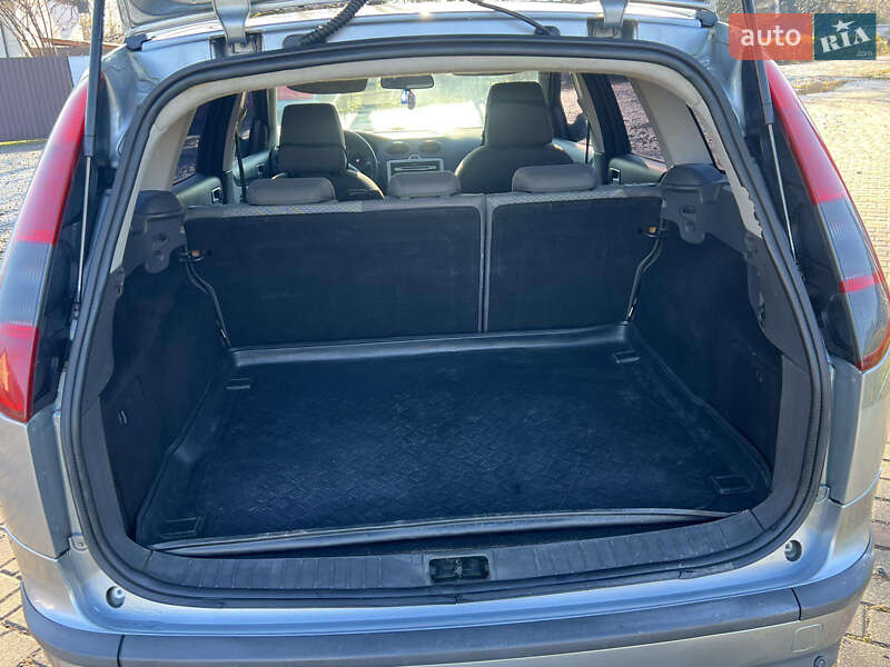 Универсал Ford Focus 2005 в Косове