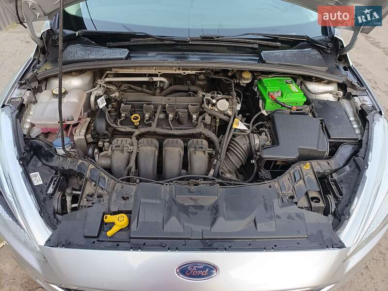 Седан Ford Focus 2015 в Киеве фото 11 Седан Ford Focus 2015 в Киеве