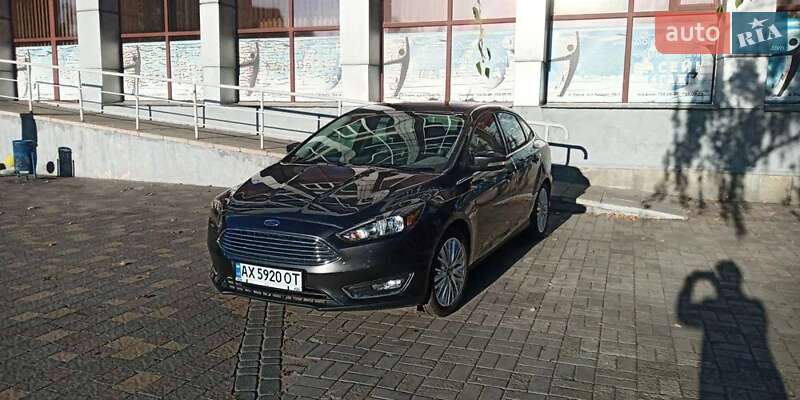 Седан Ford Focus 2017 в Киеве