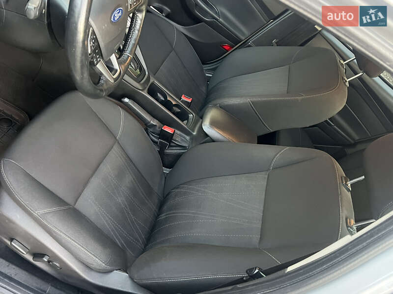 Седан Ford Focus 2016 в Києві