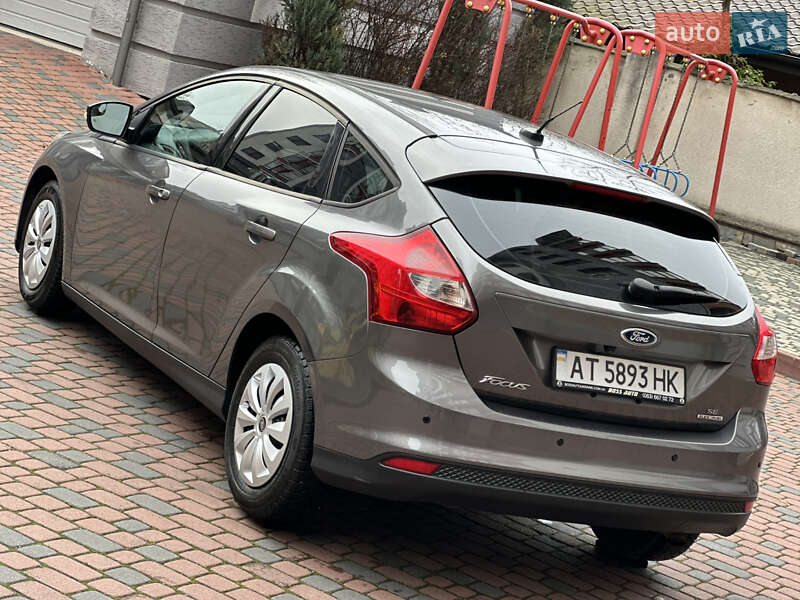 Хэтчбек Ford Focus 2013 в Ивано-Франковске