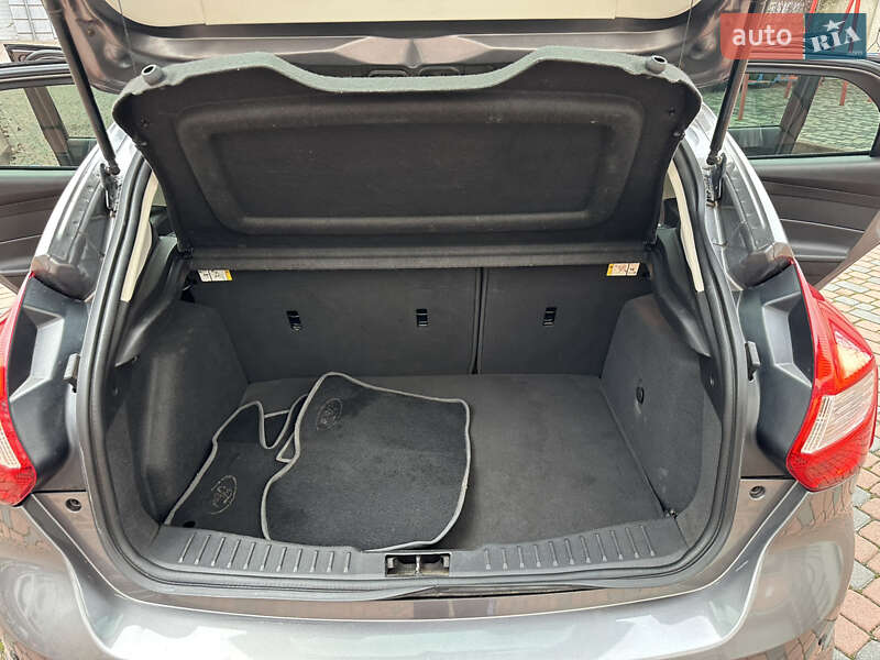 Хэтчбек Ford Focus 2013 в Ивано-Франковске