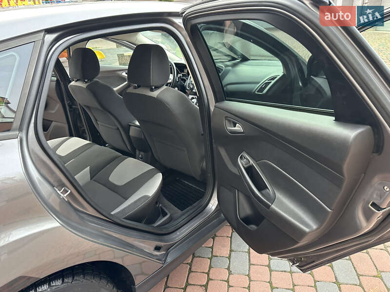 Хэтчбек Ford Focus 2013 в Ивано-Франковске