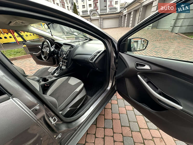 Хэтчбек Ford Focus 2013 в Ивано-Франковске
