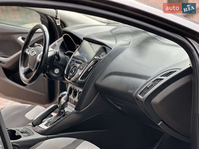 Хэтчбек Ford Focus 2013 в Ивано-Франковске