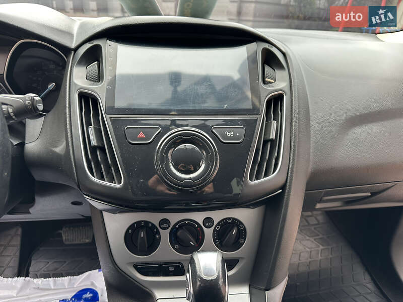 Хэтчбек Ford Focus 2013 в Ивано-Франковске
