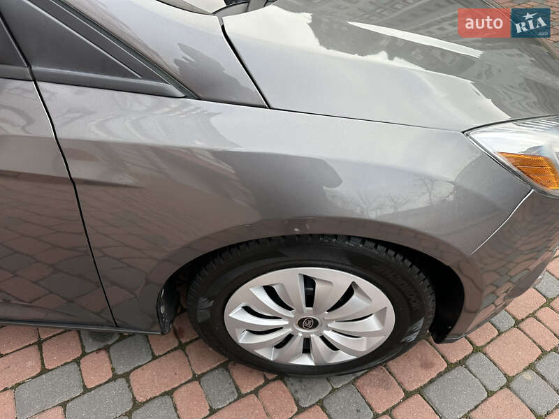 Хэтчбек Ford Focus 2013 в Ивано-Франковске