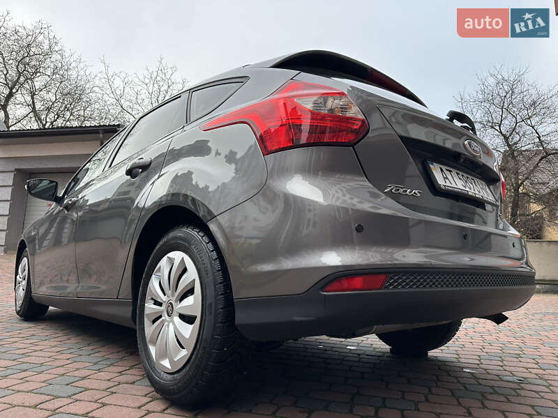 Хэтчбек Ford Focus 2013 в Ивано-Франковске