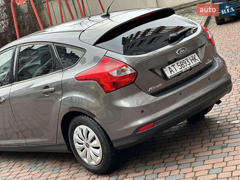 Хэтчбек Ford Focus 2013 в Ивано-Франковске