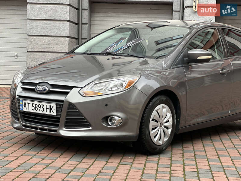 Хэтчбек Ford Focus 2013 в Ивано-Франковске