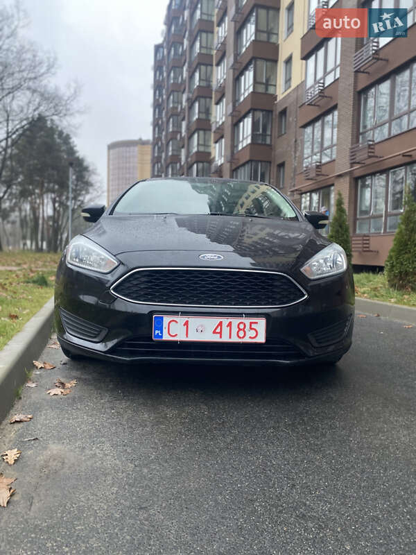 Седан Ford Focus 2015 в Чернигове