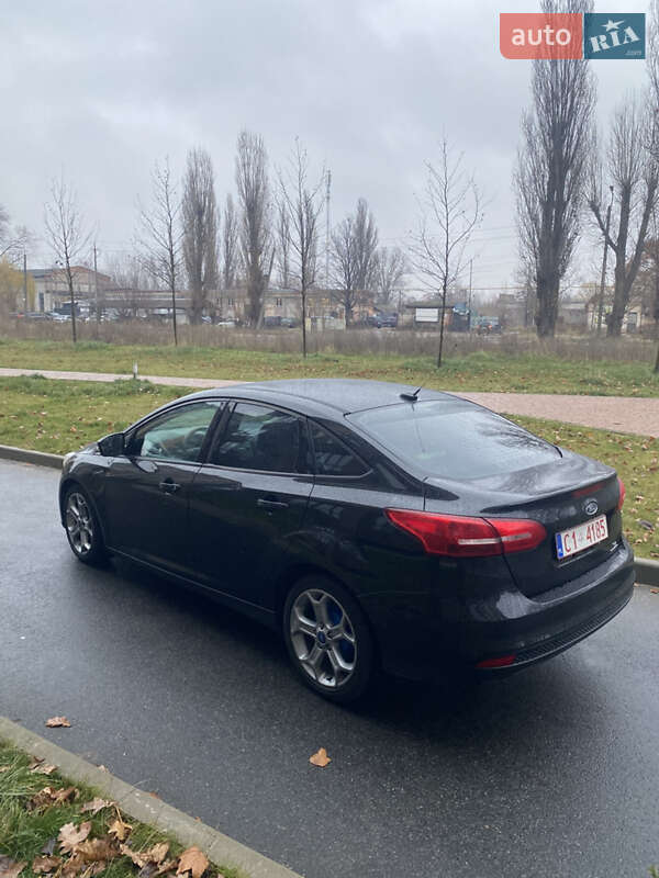 Седан Ford Focus 2015 в Чернигове