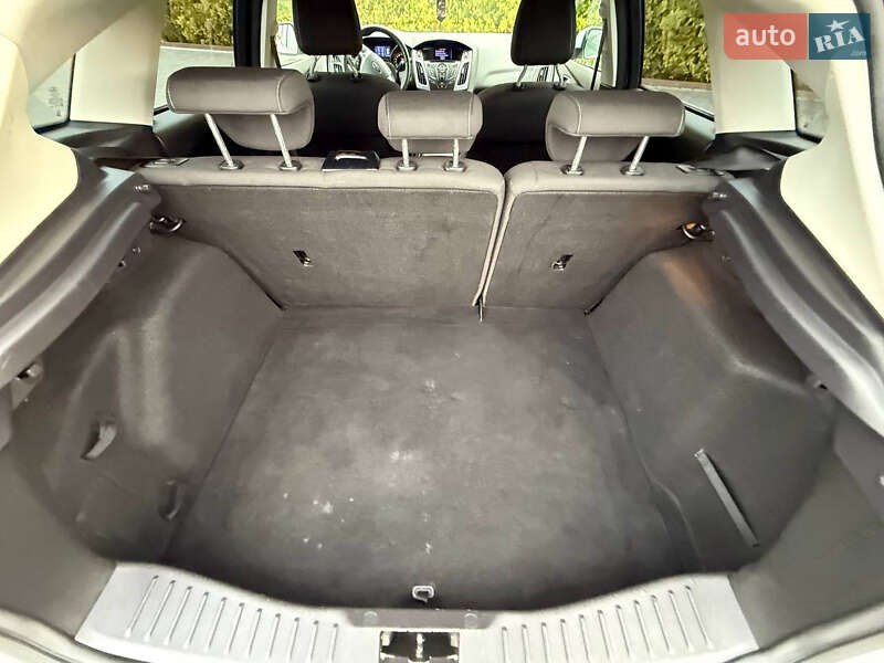 Хетчбек Ford Focus 2013 в Стрию