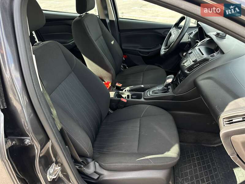 Седан Ford Focus 2015 в Днепре