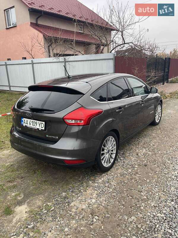 Хетчбек Ford Focus 2017 в Києві