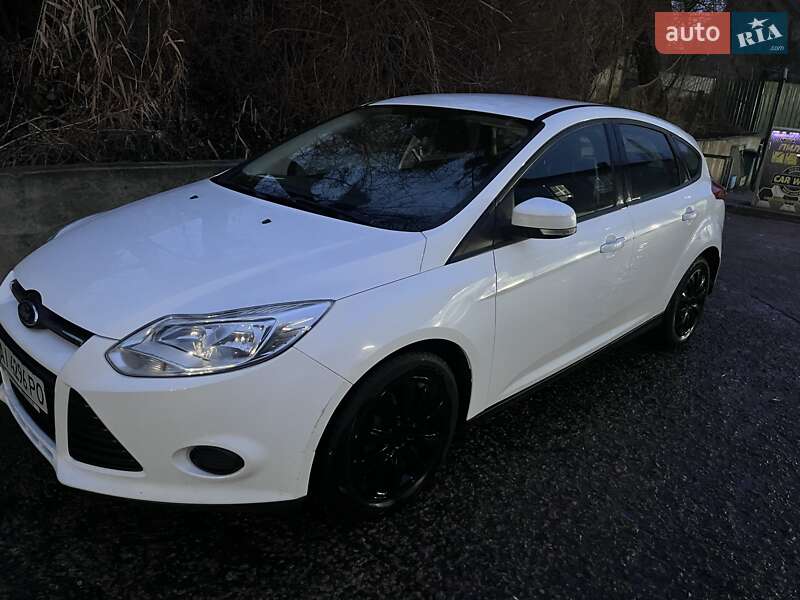 Хэтчбек Ford Focus 2013 в Софиевской Борщаговке фото 12 Хэтчбек Ford Focus 2013 в Софиевской Борщаговке