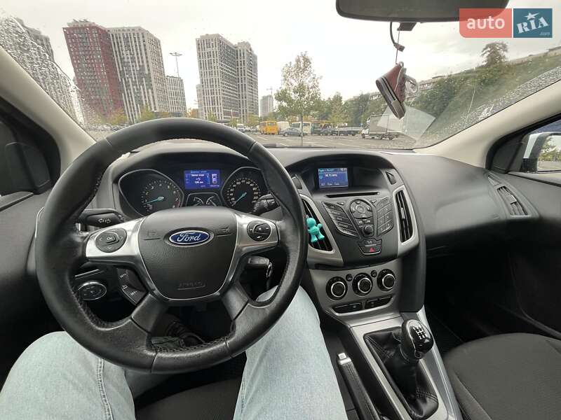 Хэтчбек Ford Focus 2013 в Софиевской Борщаговке фото 9 Хэтчбек Ford Focus 2013 в Софиевской Борщаговке