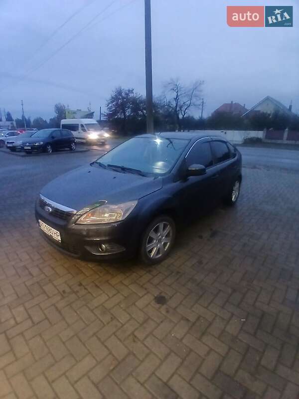 Хэтчбек Ford Focus 2008 в Ужгороде