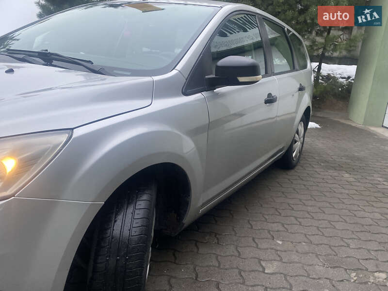 Универсал Ford Focus 2008 в Мостиске