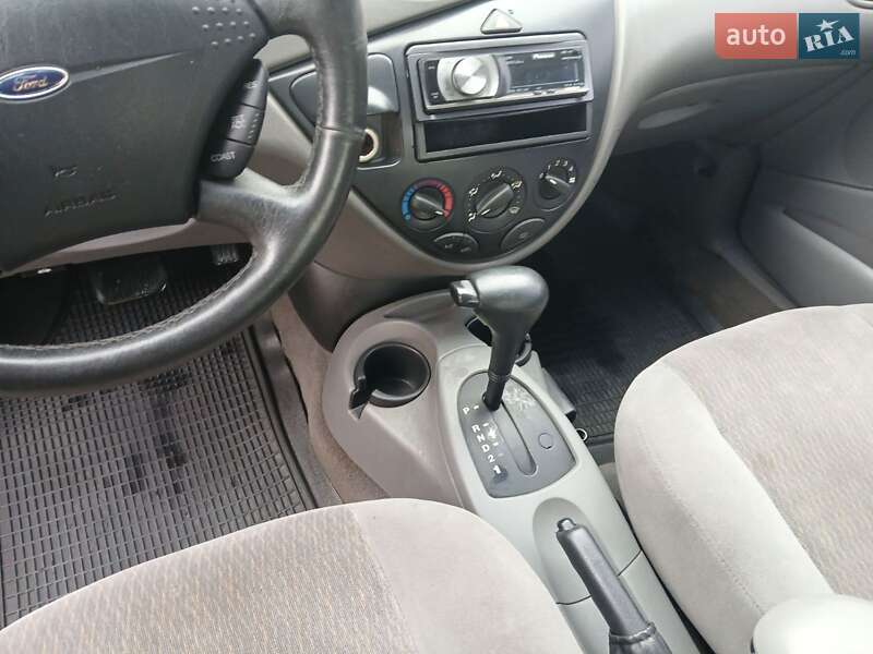 Седан Ford Focus 2001 в Одессе