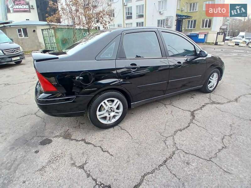 Седан Ford Focus 2001 в Одессе
