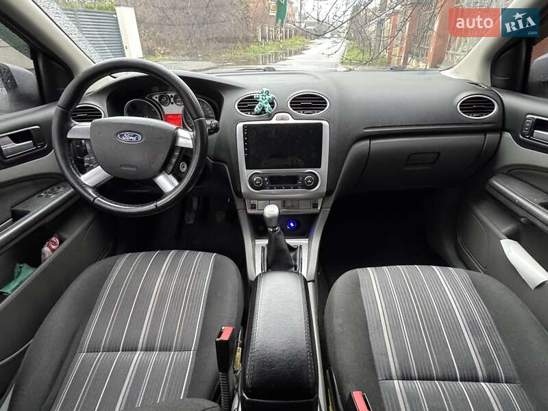Хетчбек Ford Focus 2011 в Києві фото 2 Хетчбек Ford Focus 2011 в Києві
