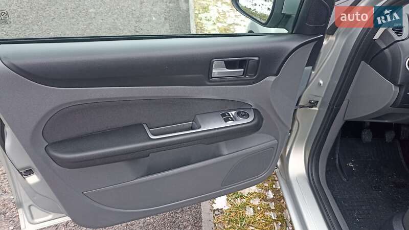 Универсал Ford Focus 2010 в Луцке