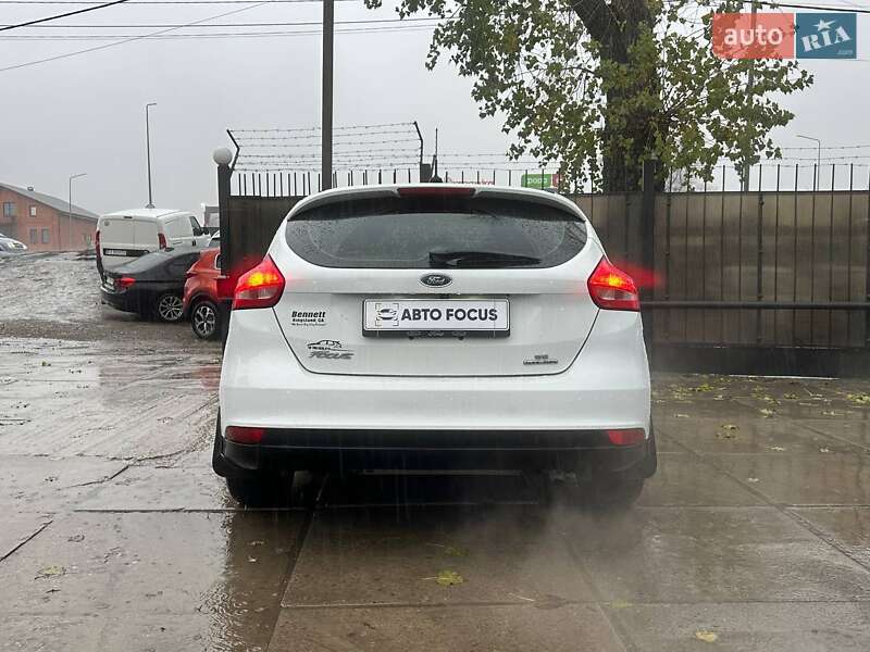 Хэтчбек Ford Focus 2015 в Киеве