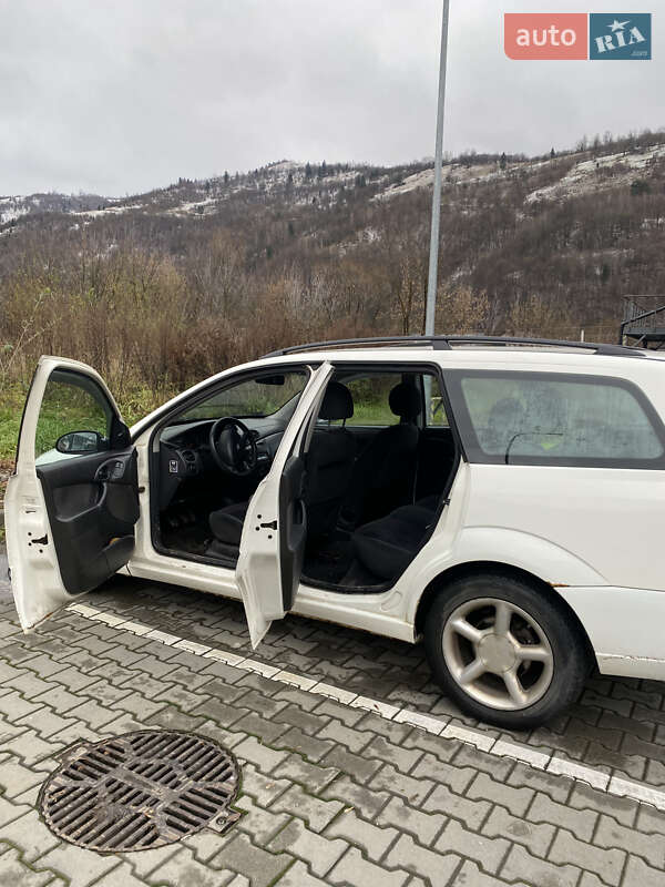 Универсал Ford Focus 1999 в Рахове