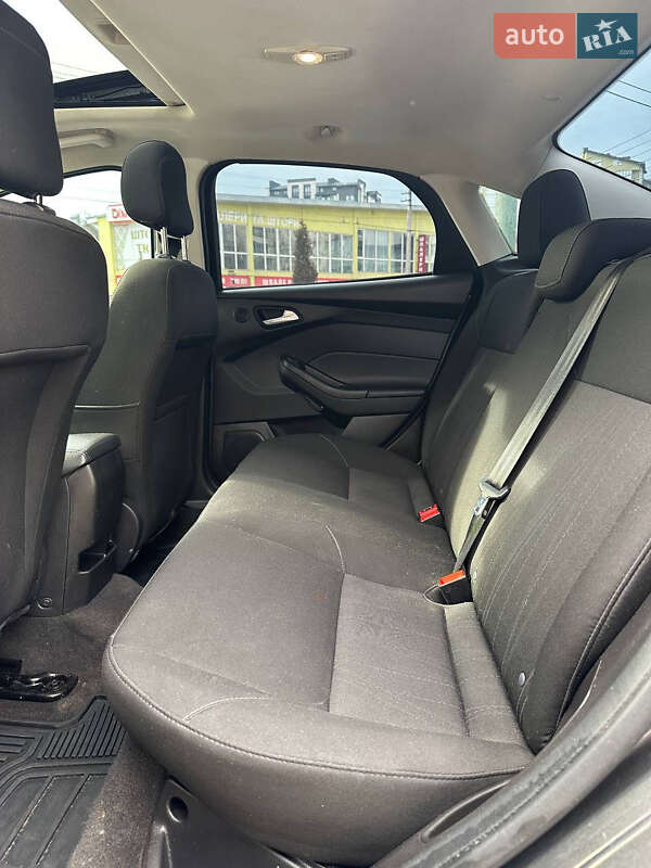 Седан Ford Focus 2017 в Тлумаче