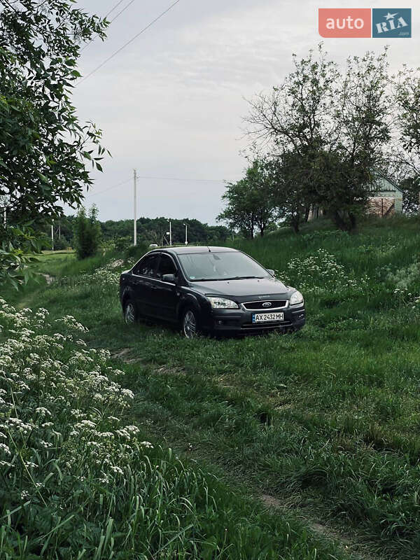 Седан Ford Focus 2005 в Карловке фото 2 Седан Ford Focus 2005 в Карловке