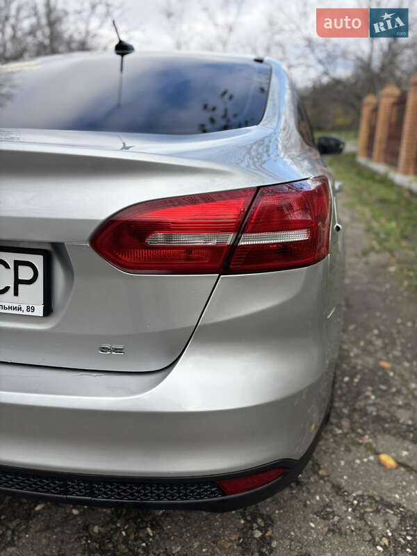 Седан Ford Focus 2015 в Миколаєві