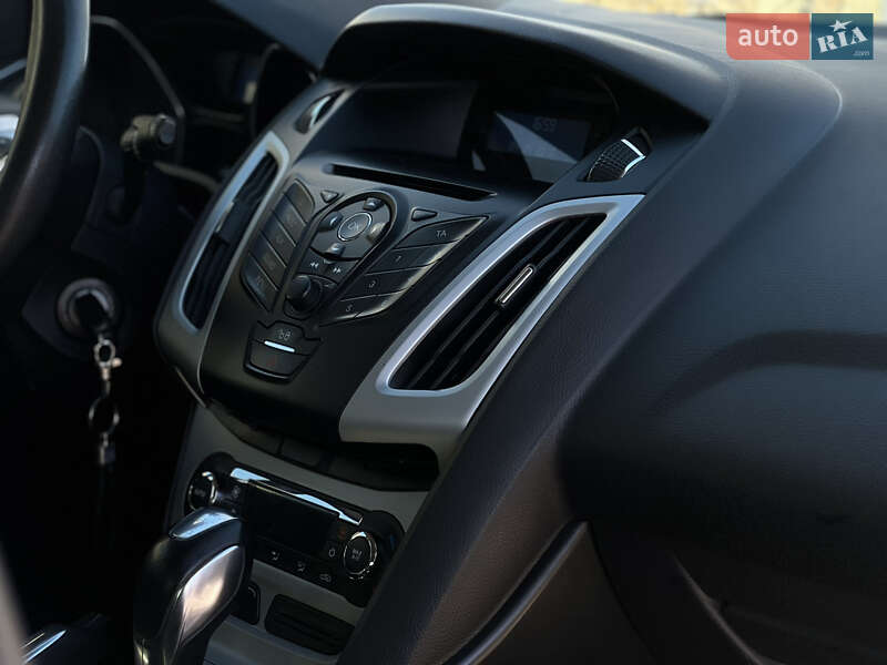 Хэтчбек Ford Focus 2012 в Кропивницком