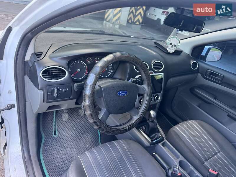 Хетчбек Ford Focus 2011 в Прилуках