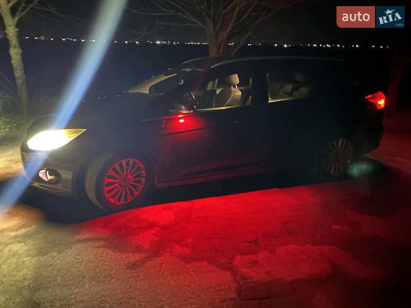 Універсал Ford Focus 2011 в Зорі