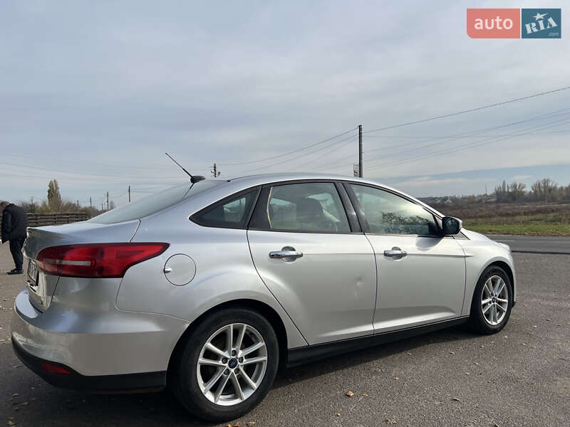 Седан Ford Focus 2017 в Киеве