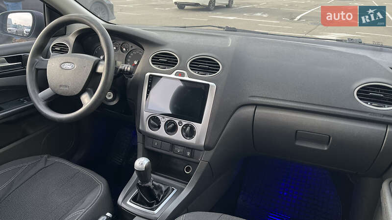 Седан Ford Focus 2005 в Києві фото 26 Седан Ford Focus 2005 в Києві
