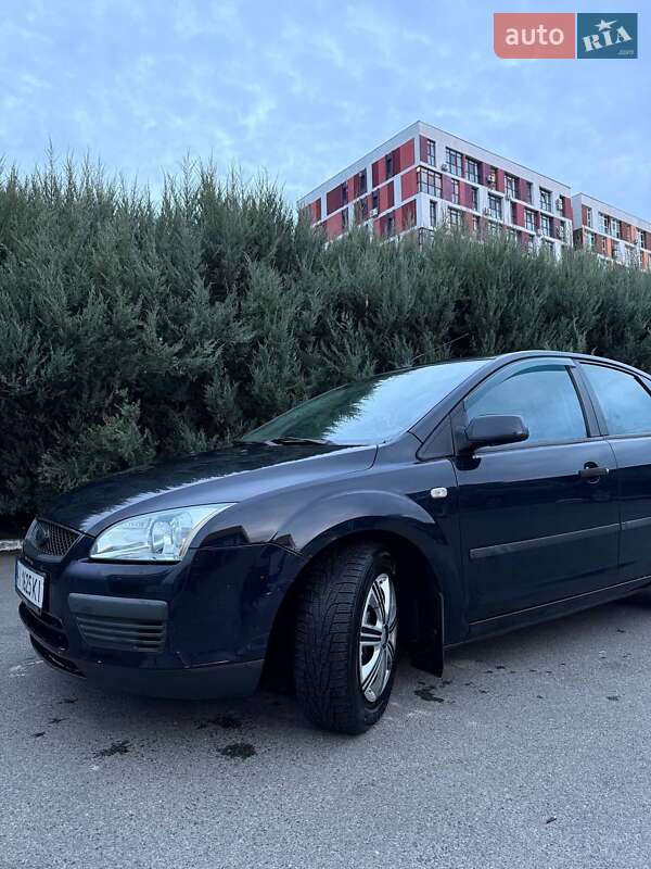 Хэтчбек Ford Focus 2006 в Киеве
