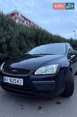 Хэтчбек Ford Focus 2006 в Киеве